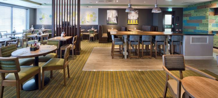 查尔顿汉姆镇中心高级旅馆(Premier Inn Cheltenham Town Centre)图片