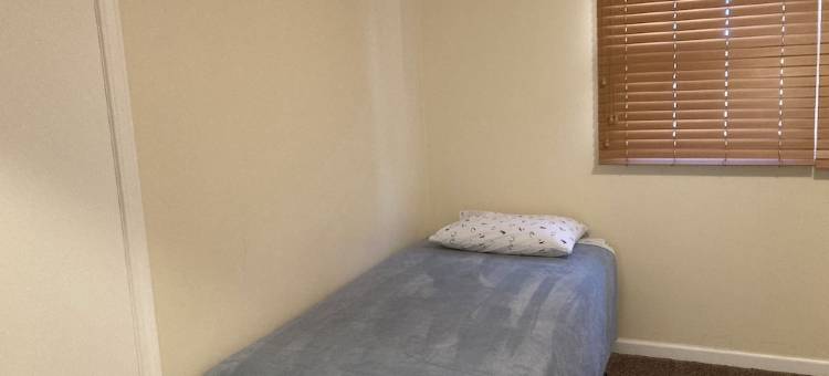 安静社区内新近翻修的三卧室两浴室双拼住宅一侧度假屋.(3 bedroom, 2 bath in a quiet neighborhood. Newly remodeled side of a duplex.)图片