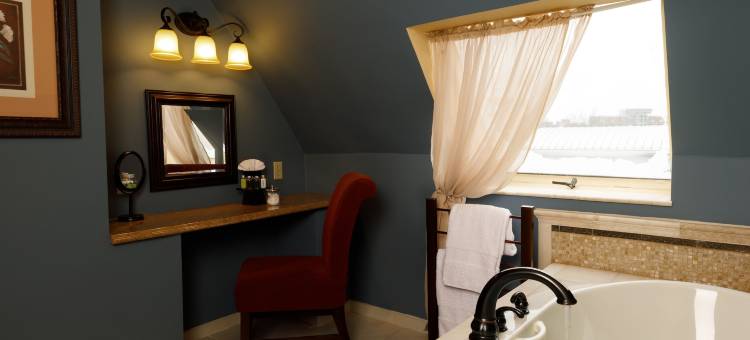 卡拉马祖市中心酒店及套房(The Kalamazoo House Downtown Hotel and Suites)图片