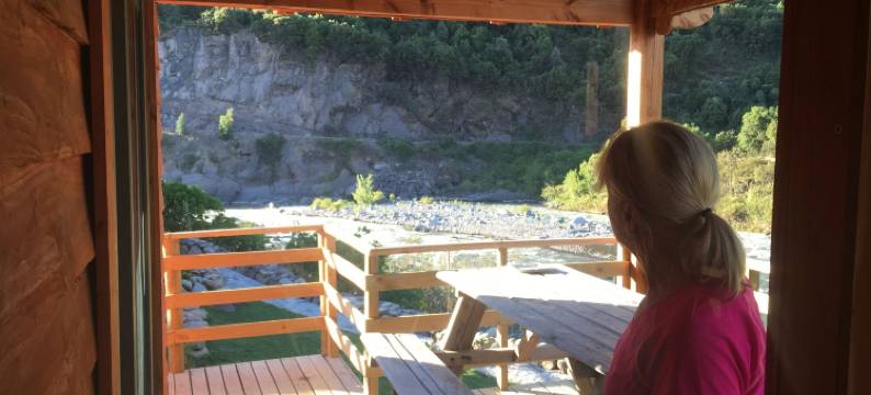 洛斯群斯小屋酒店(Los Quenes River Lodge)图片