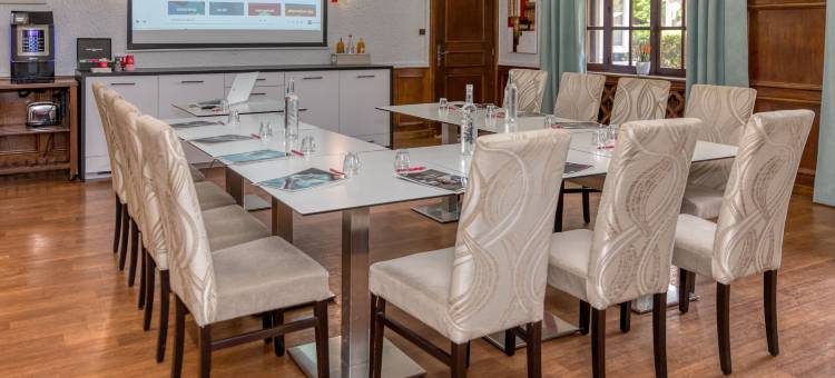 柯曼迪耶雷香帕雷之家酒店(La Commanderie de Champarey)图片