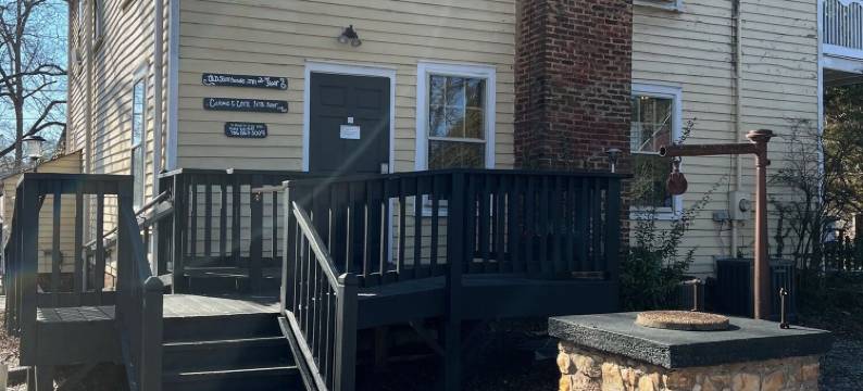 老仓库酒店(Old Storehouse Inn)图片