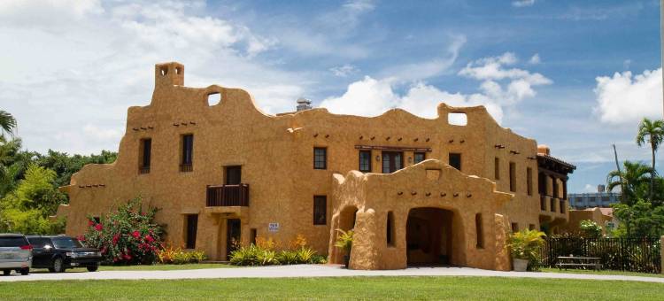 迈阿密国际机场克拉丽奥酒店及套房(Clarion Inn & Suites Miami International Airport)图片