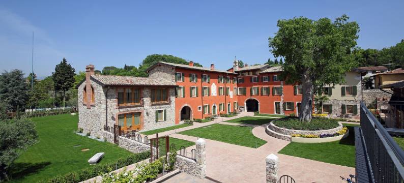 博尔戈蒙德拉贡酒店(Residence Borgo Mondragon)图片