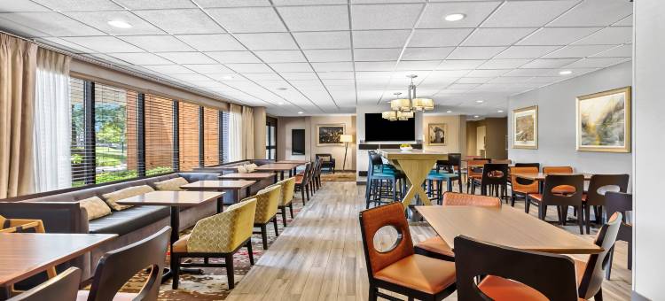 芝加哥-内珀维尔希尔顿欢朋酒店(Hampton Inn Chicago/Naperville Near Niu Conference Center)图片