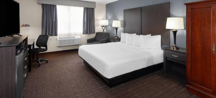 Baymont by Wyndham Chester IL图片