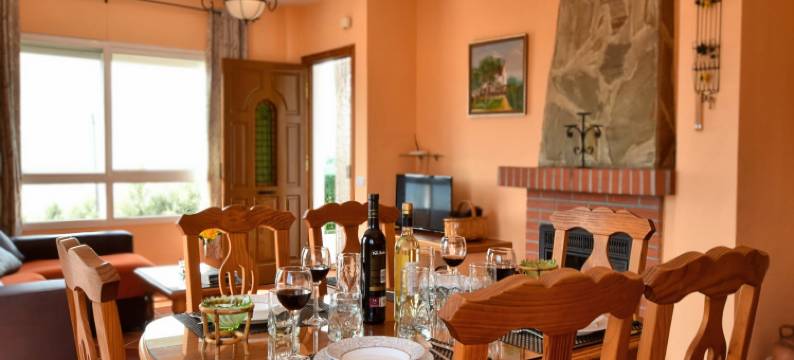 Lopera Cave Apartment with View图片