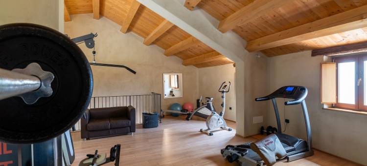 Apartment in Furlo Reserve with Saltwater Pool图片