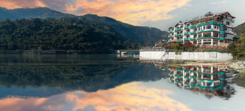 桑德亚温泉康养酒店(Hotel Hot Spring & Health Care)图片