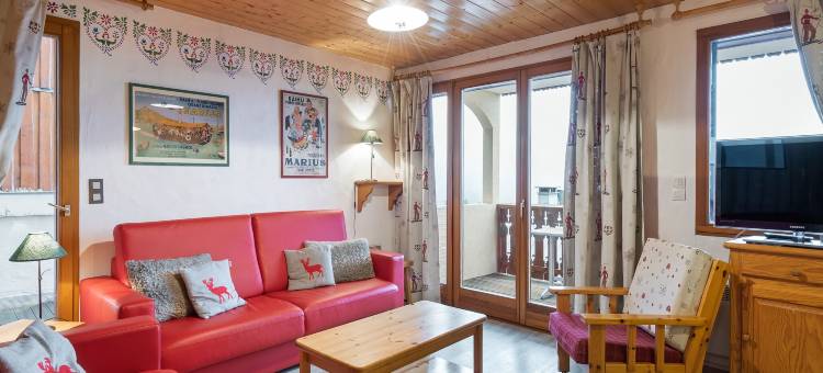 精美木屋(带阳台)(Magnificent chalet with balcony)图片