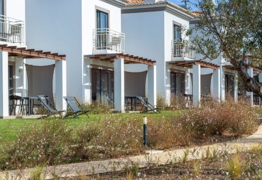 Quinta do Algarvio Village Hotel Overview