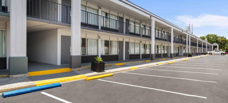 橘园郊区公寓 - 杰克逊维尔靠近海军航空站(Suburban Studios Orange Park - Jacksonville Near Naval Air Station)图片