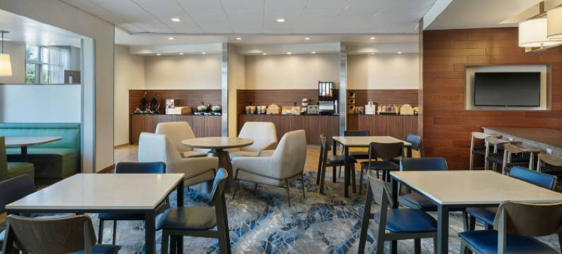 林肯东南万枫酒店及套房(Fairfield Inn & Suites Lincoln Southeast)图片