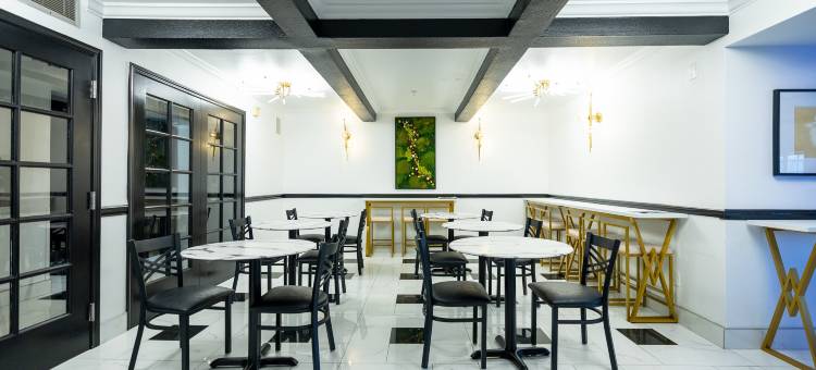 雅诗阁套房酒店(Ascot Suites)图片