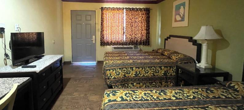 近I-5的洛斯巴诺斯阳光之星旅馆(Sunstar Inn Los Banos Near I-5)图片