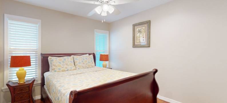 海洋天堂明亮之家，带宽敞甲板、海滩通道、中央空调和Wifi(Ocean Paradise Bright Home with Spacious Deck, Beach Access, Central AC & Wifi)图片