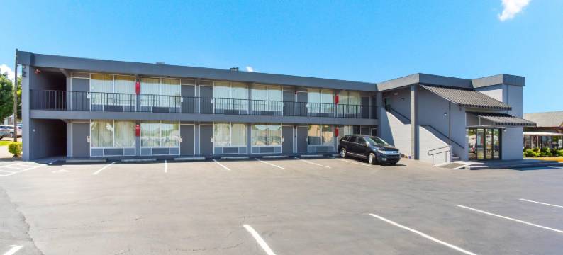 加拉廷 - 纳许维尔地铁伊克诺郊外小屋(Econo Lodge Gallatin - Metro Nashville)图片