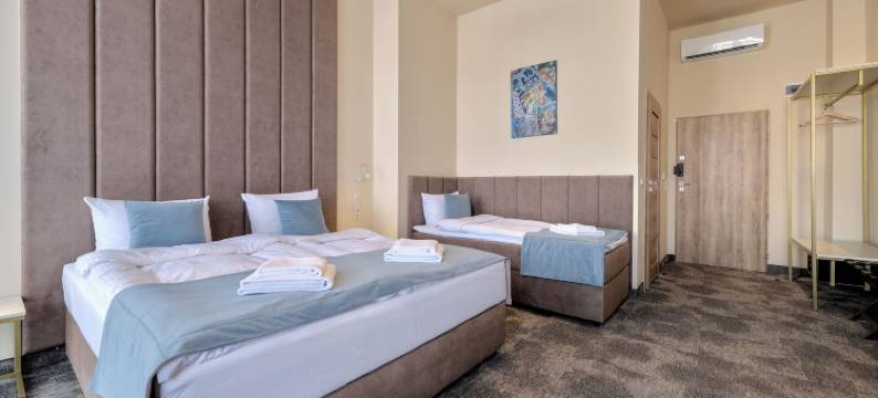 牡蛎与气泡。美食客房(Oysters & Bubbles. Gastro Rooms)图片