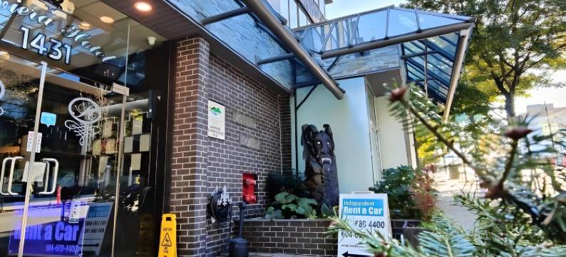 温哥华市中心罗布森街-迪维亚苏特拉套房酒店(Divya Sutra Suites on Robson Downtown Vancouver)图片