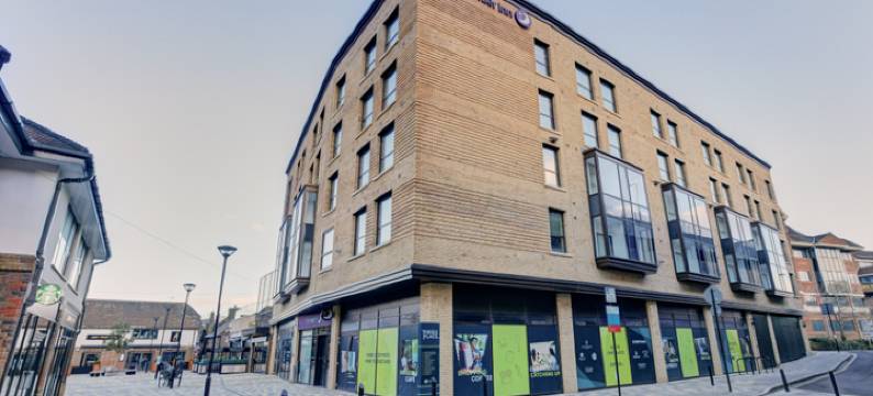 霍舍姆市中心普瑞米尔酒店(Premier Inn Horsham Town Centre)图片