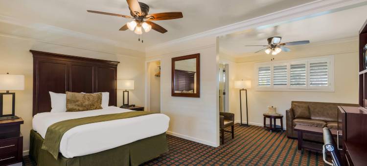 卡梅尔奥克斯凯隆精选酒店(Clarion Collection Carmel Oaks Inn)图片