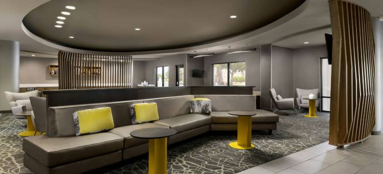 弗雷斯诺万豪SpringHill酒店(SpringHill Suites Fresno)图片