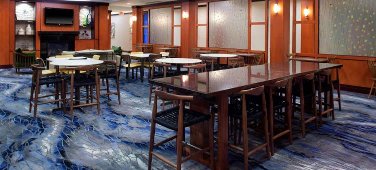 蒙哥马利EastChase大道万枫酒店及套房(Fairfield Inn & Suites Montgomery-EastChase Parkway)图片