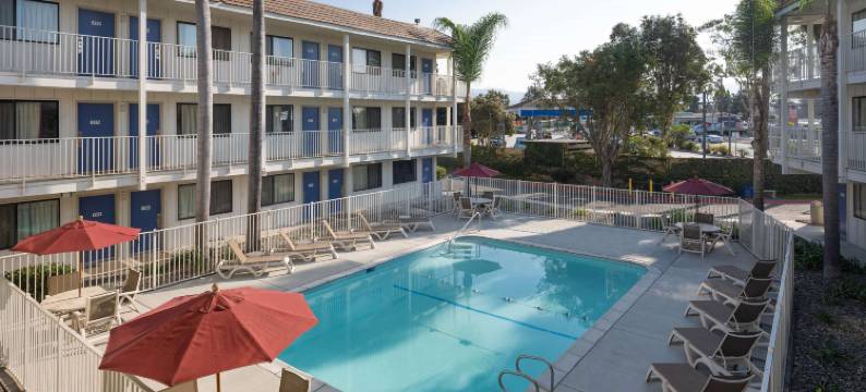 卡宾特里拉北部圣芭芭拉6号汽车旅馆(Motel 6 Carpinteria, CA - Santa Barbara - North)图片