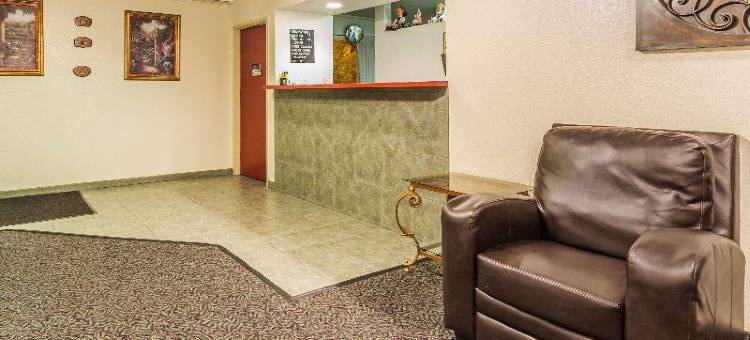 格林利速8酒店(Super 8 by Wyndham Greeley)图片