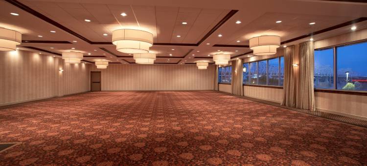 路易斯维尔河滨喜来登酒店(Sheraton Louisville Riverside Hotel)图片