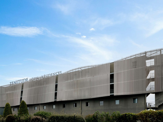 波尔多贝格勒竞技场舒适公寓式酒店