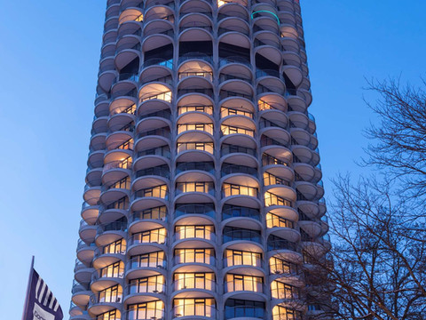 多林特国会厅酒店