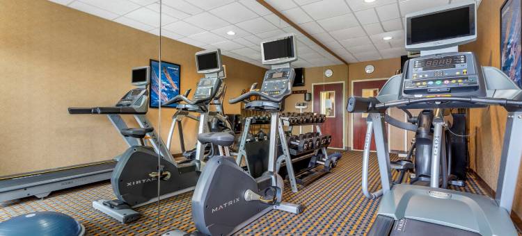 舒适酒店及套房-阿什伯勒东部(Comfort Inn & Suites Asheboro East)图片