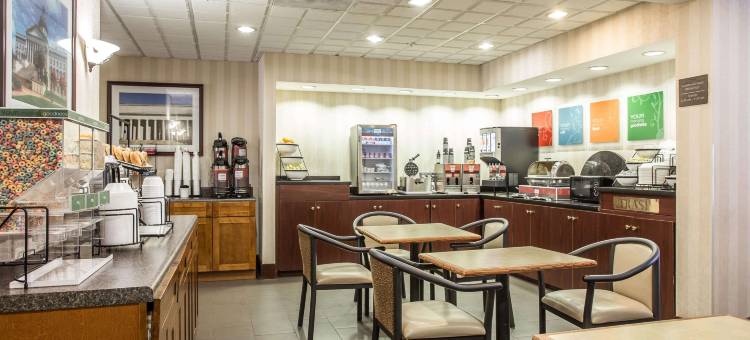 杰克逊堡梅因盖特舒适套房酒店(Comfort Inn & Suites FtJackson Maingate)图片