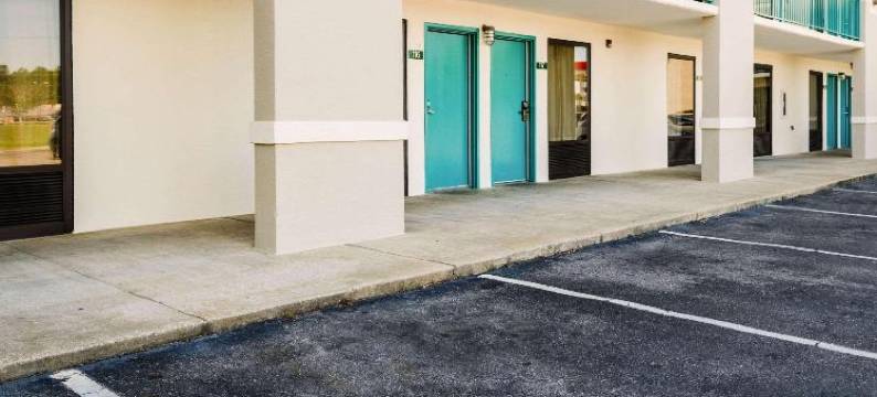 莫斯波因特-帕斯卡古拉伊克诺旅馆(Econo Lodge Moss Point - Pascagoula)图片