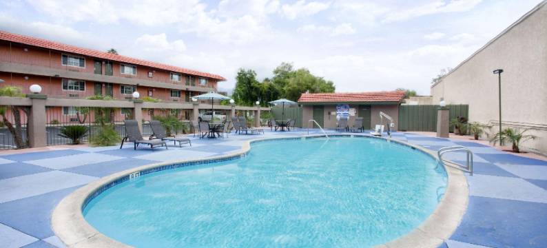 Pasadena, 加州6号汽车旅馆 – 帕萨迪纳老城区域(Motel 6 Pasadena, CA – Old Town Pasadena Area)图片