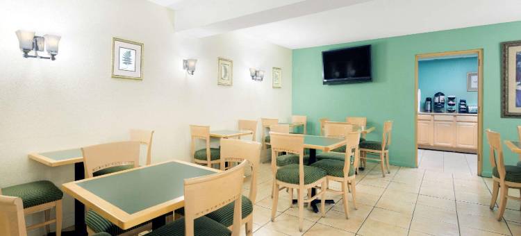 哈利森温德姆华美达酒店(Ramada by Wyndham Harrisonburg)图片