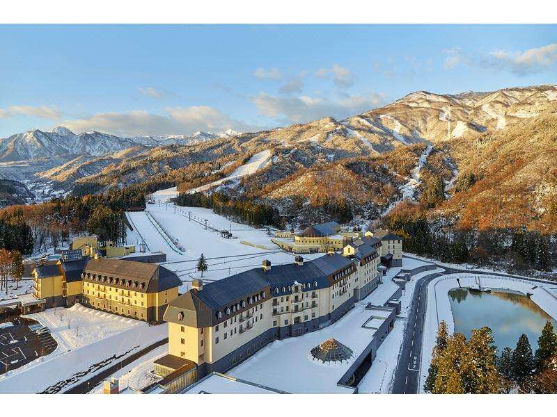 LOTTE ARAI RESORTOver view