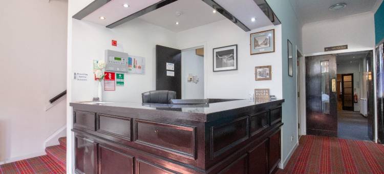 OYO本摩尔酒店(The Ben Mhor Hotel, Bar & Restaurant)图片