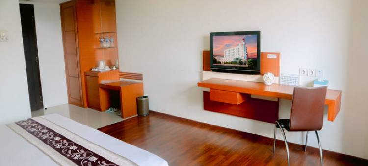 占碑尚拉图酒店(Shang Ratu Hotel)图片