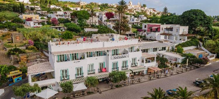 欧斯蒂纳酒店(Hotel Ossidiana Stromboli Center)图片