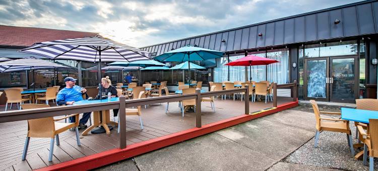 马格努森格兰德哈里斯堡酒店(Magnuson Grand Harrisburg)图片