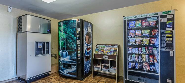 克洛斯6号汽车旅馆(Motel 6 la Crosse, WI)图片