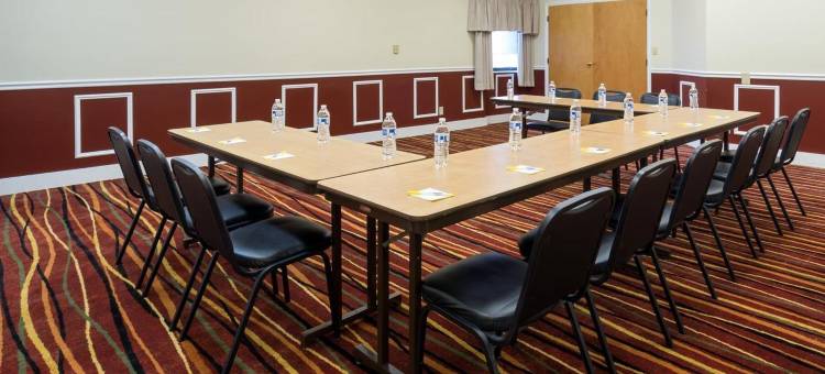 西北印第安纳波利斯戴斯套房酒店(Days Inn & Suites by Wyndham Northwest Indianapolis)图片