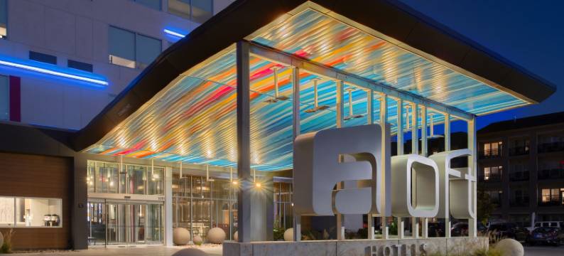 奥马哈阿克萨本村雅乐轩酒店(Aloft Omaha Aksarben Village)图片