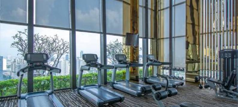 Luxury 1Br 300m BTS PhromPhong, Empo, Emq, EmSphere, Rooftop Pool, Gym, Fast 500Mbps Wifi图片