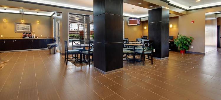 海堤贝斯特韦斯特优质套房酒店(Best Western Plus Seawall Inn  Suites by the Beach)图片