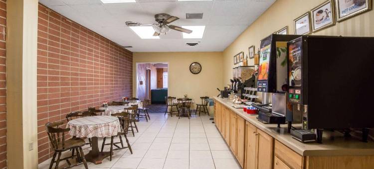 89风景路线与I-70萨利纳伊克诺旅馆(Econo Lodge Salina Scenic Route 89 & I-70)图片