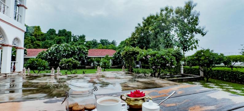 皇家兰花酒店有限公司的Saptapuri菠罗奈斯(Saptapuri by Royal Orchid Hotels Limited Varanasi)图片