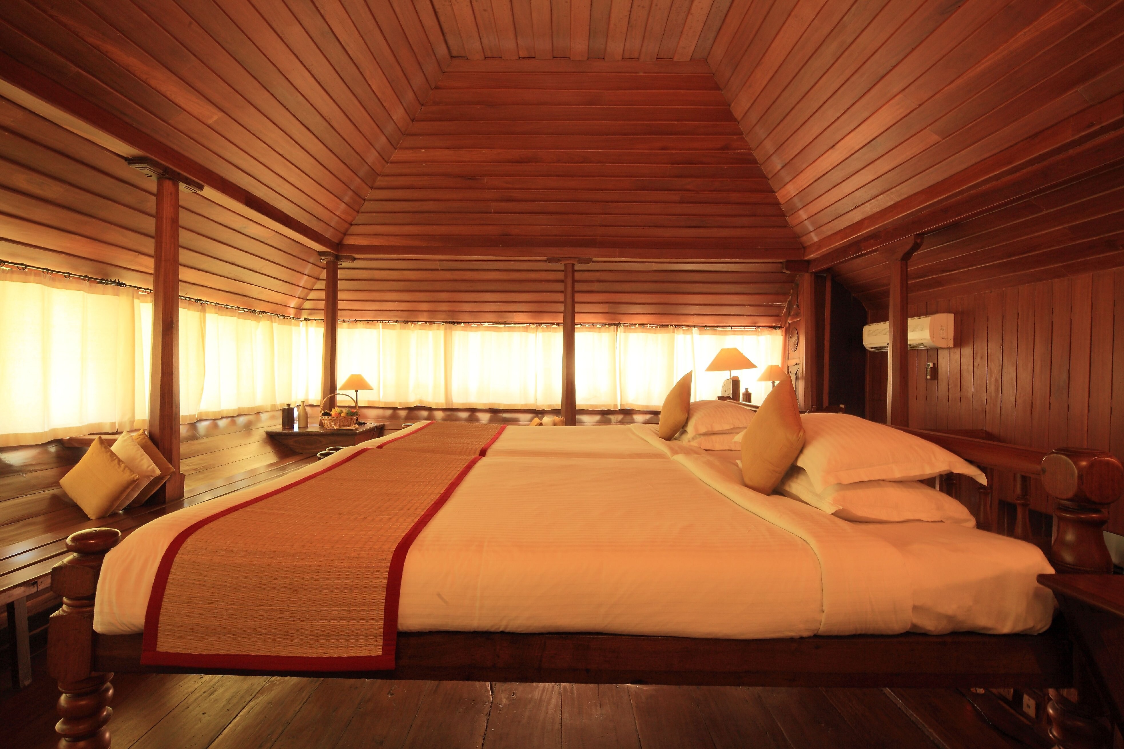 Coconut Lagoon Kumarakom- a CGH Earth ExperienceOver view